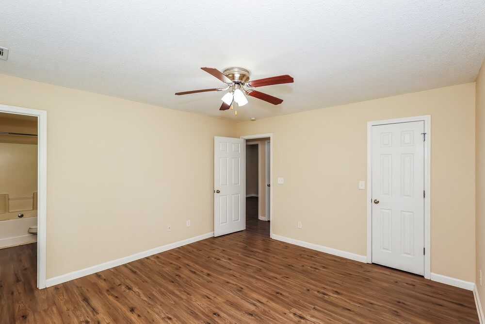 Building Photo - 43 Thorn Thicket Way