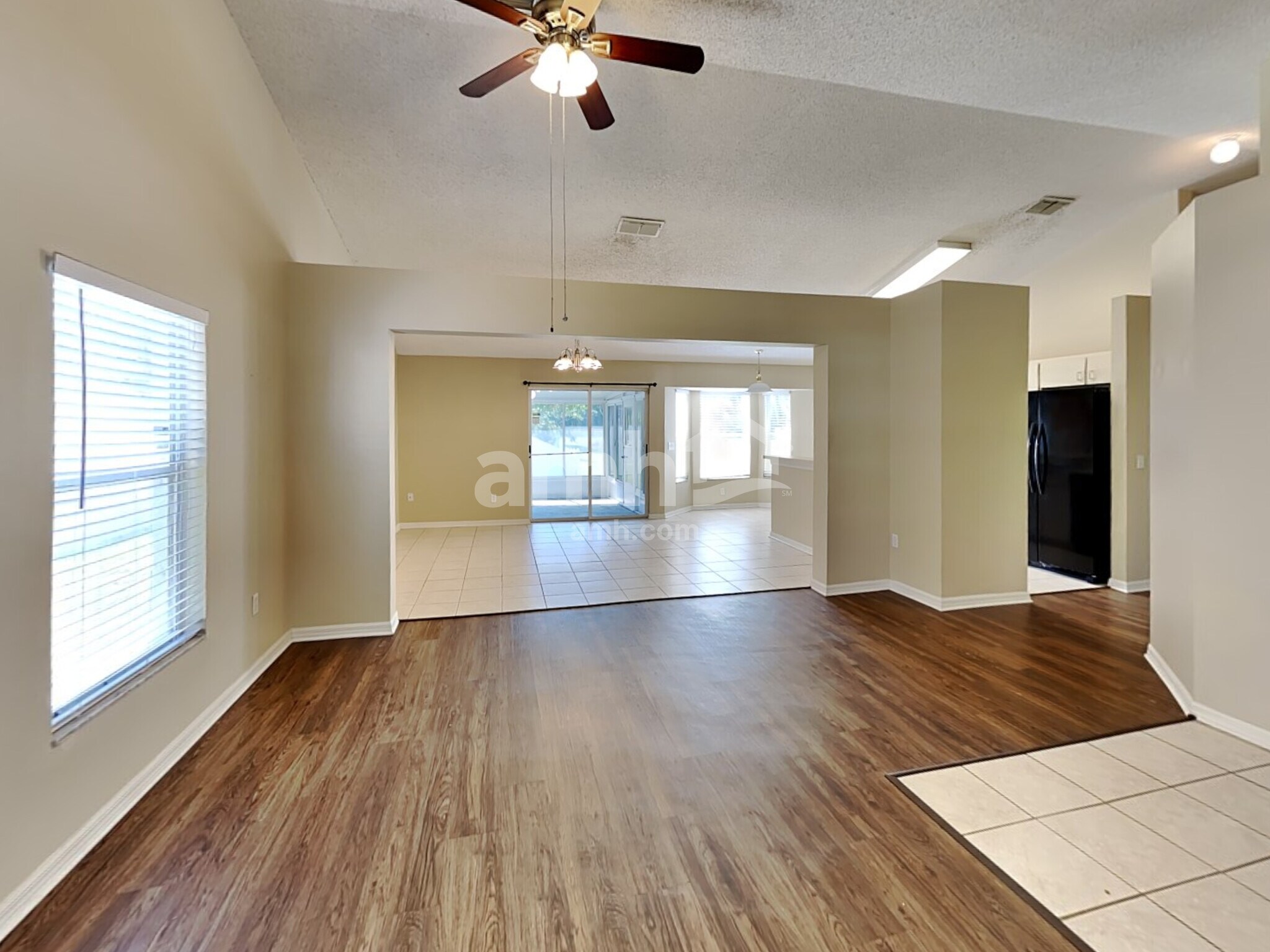 Building Photo - 5611 Brookdale Way
