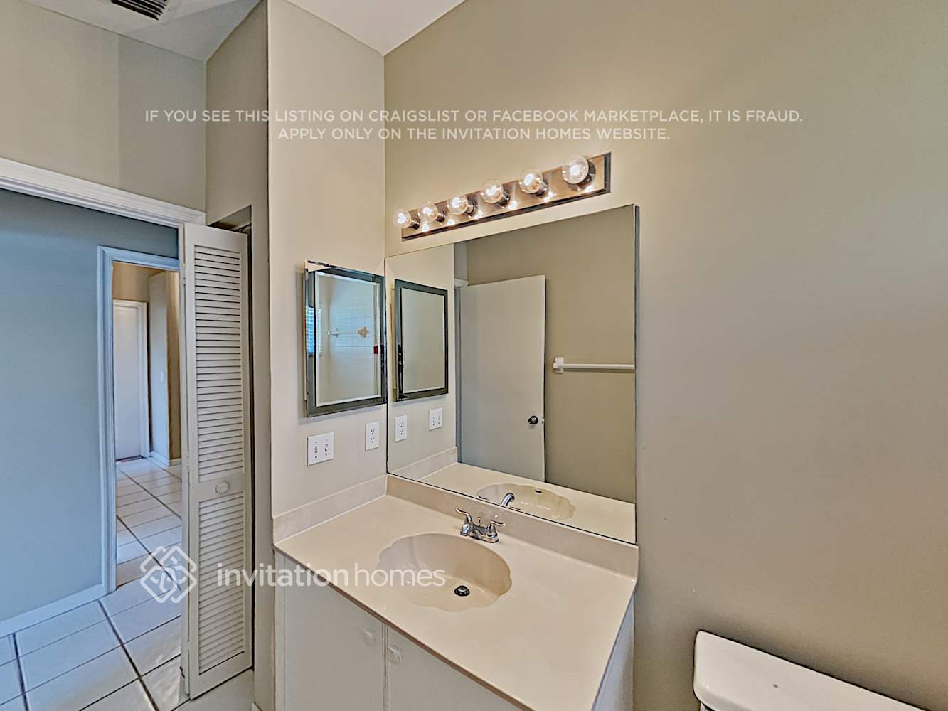 Building Photo - 13048 Meadowbreeze Dr