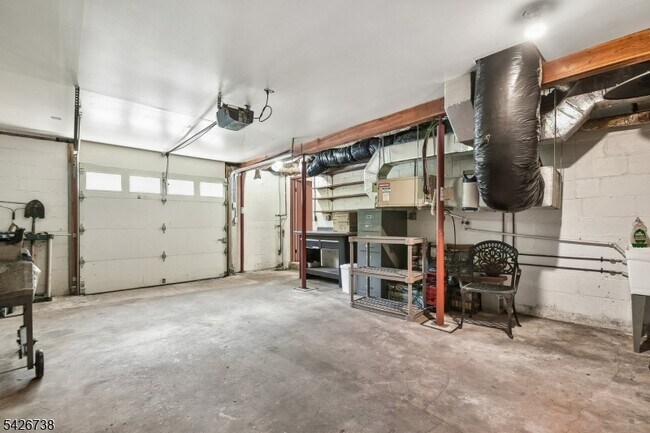 Building Photo - 296 Glen Ave