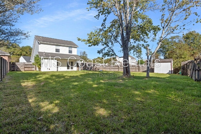 Building Photo - 12206 Breezeway Cir