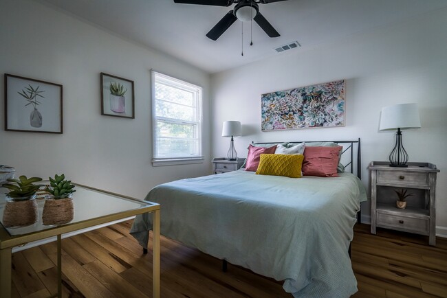 Building Photo - 3926 Brennan Dr