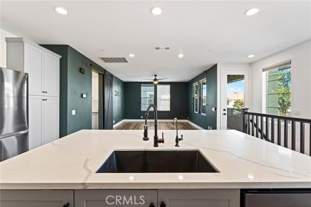 Building Photo - 147 Jaripol Cir