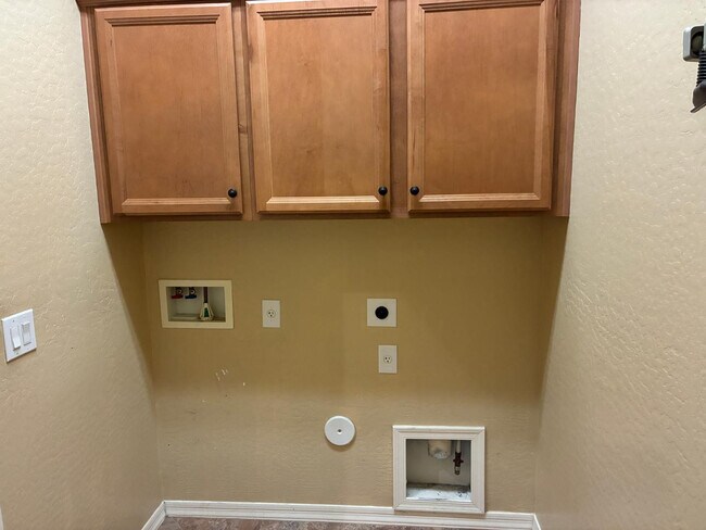 Building Photo - 20973 W Cora Vista