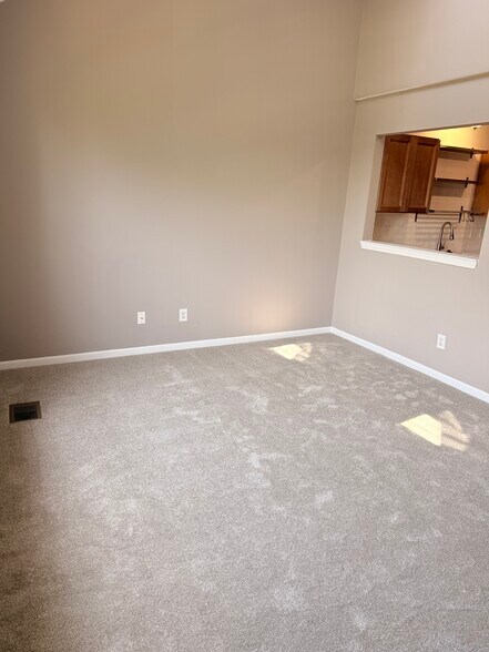 Building Photo - 1159 Beaver Run