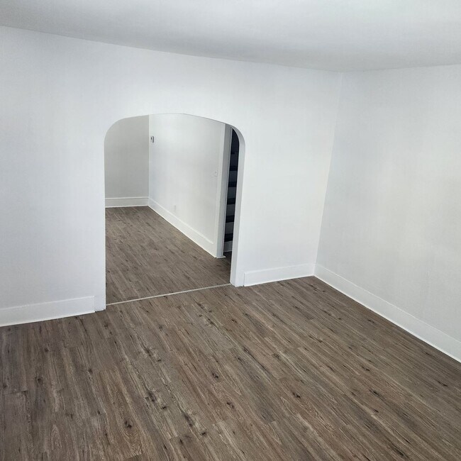 Building Photo - 29-31 Lincoln Pl