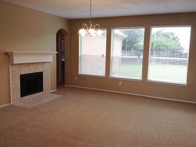 Building Photo - 1360 Calvert Dr