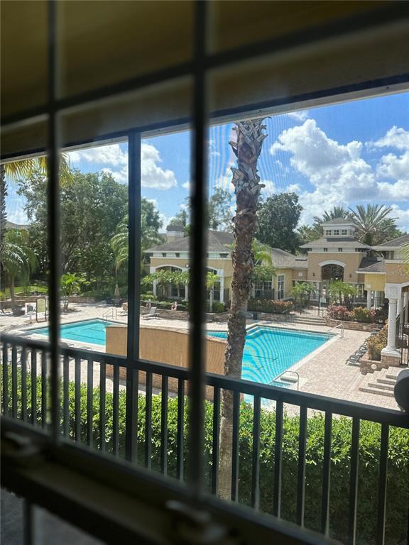 Building Photo - 10011 Courtney Palms Blvd