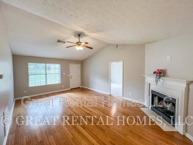 Building Photo - 26 Fairhaven Dr