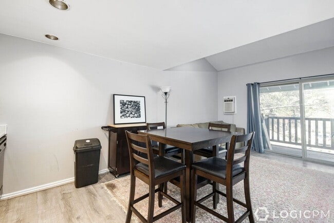 Building Photo - Cozy Condo in Park City!