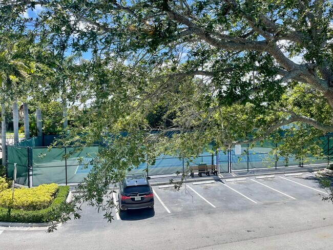 Building Photo - 3604 Sonoma Dr