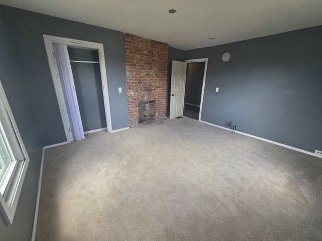 Building Photo - McKeesport - 3 Bed 1 Bath - Home for Rent