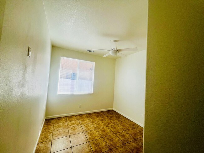 Building Photo - Charming Single-Story 3-Bedroom Home with Bonus Room