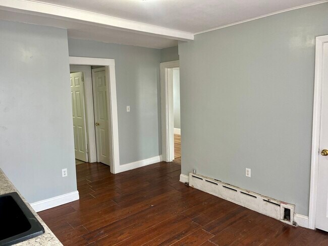 Building Photo - 88 Weston St