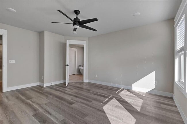 Building Photo - 3 Pickering Dr