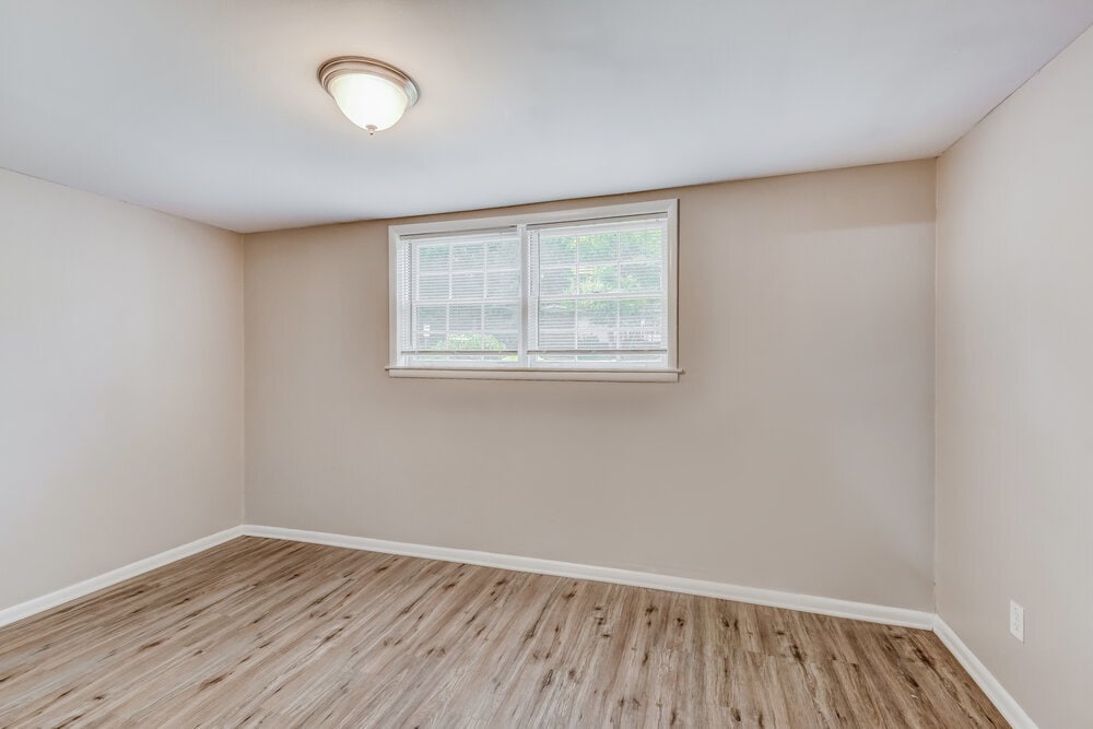 Building Photo - 1617 Bobolink Ln NE