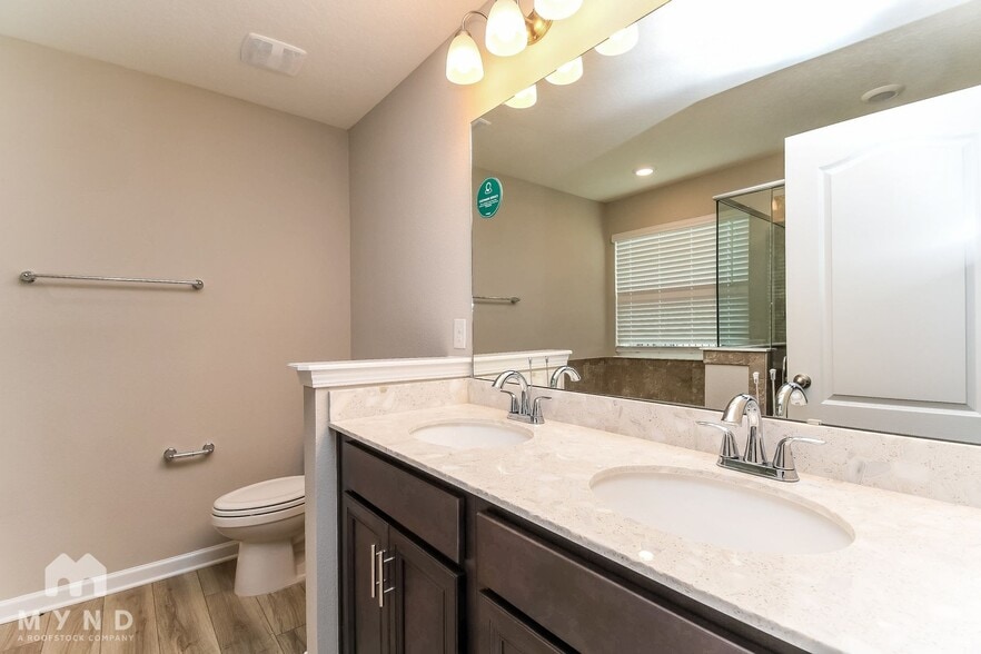 Building Photo - 3977 Heatherbrook Pl