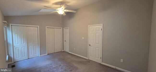 Building Photo - 1353 Templeton Pl