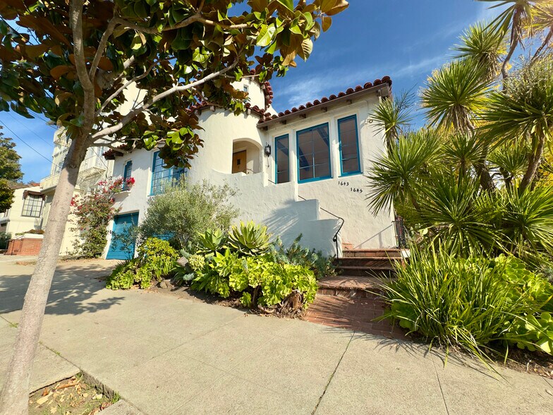 Building Photo - 1645 Scenic Ave