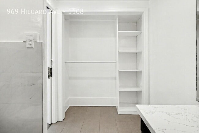 Building Photo - 969 Hilgard Ave