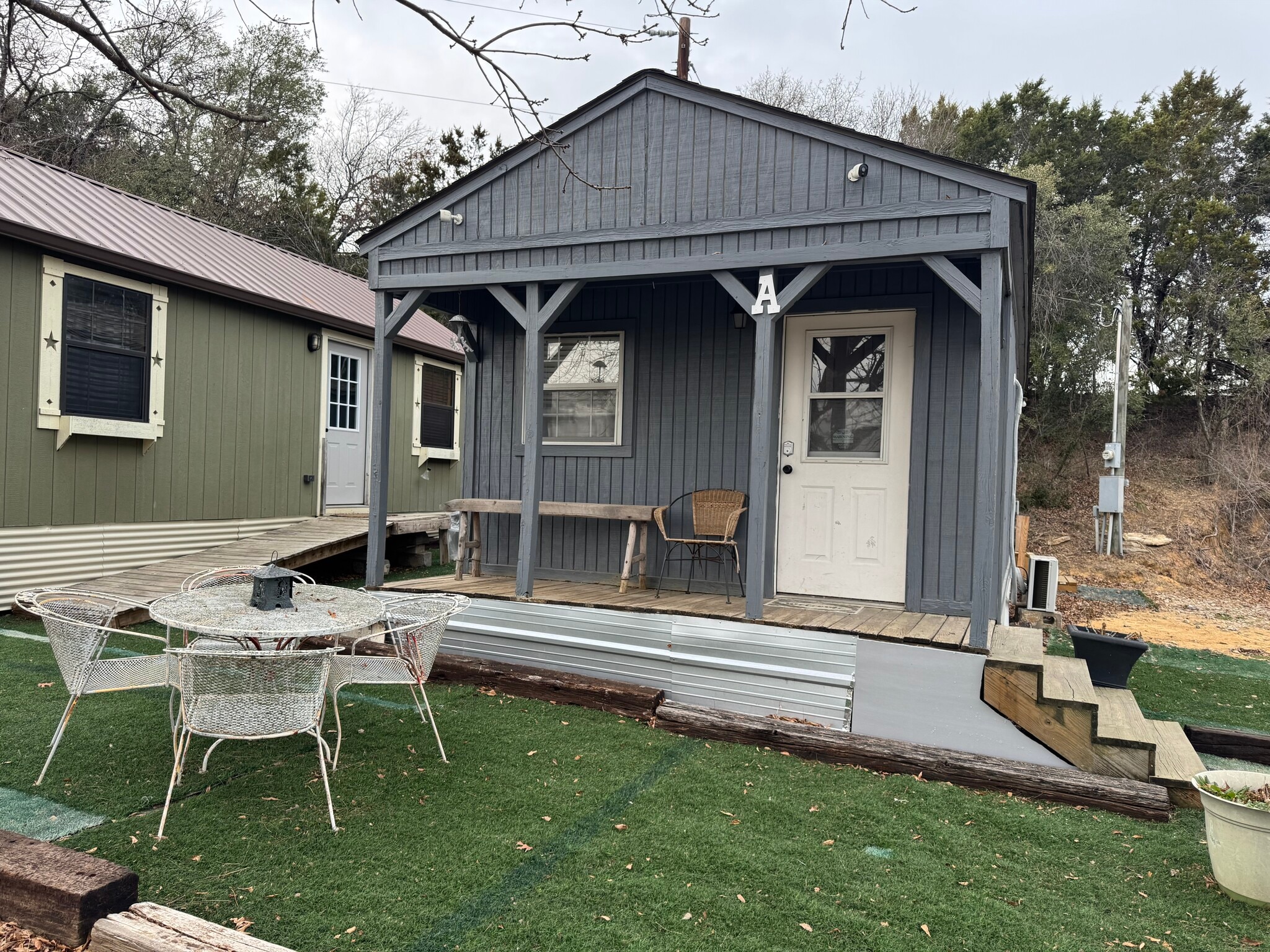 Building Photo - 132 Alma St