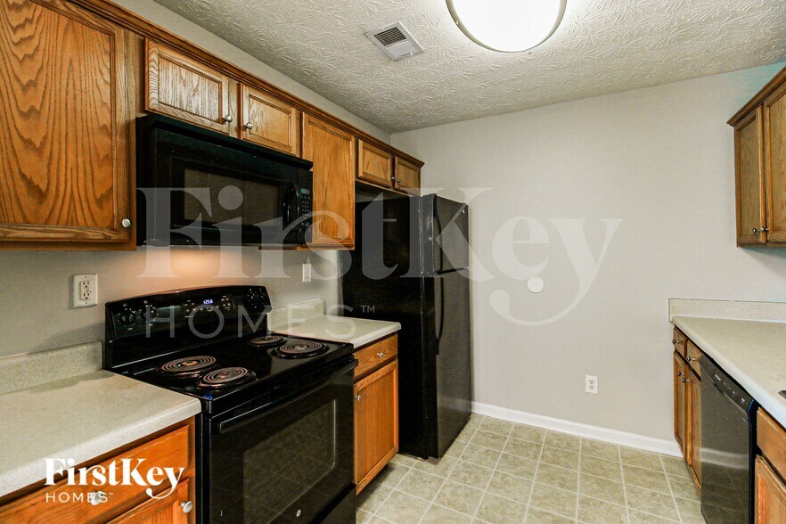 Building Photo - 6108 Ruth St SW