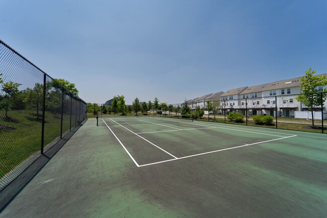 Building Photo - 8381 Scotland Loop