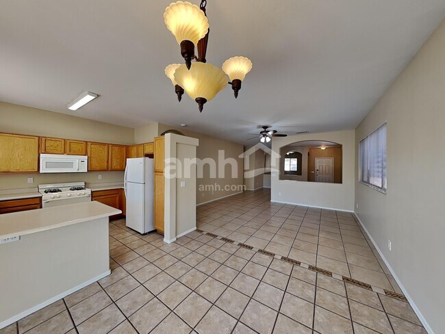 Building Photo - 11221 W Coronado Rd