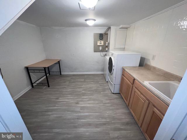 Building Photo - 3704 Bevan Dr