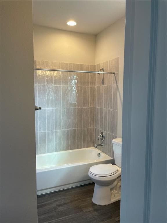 Building Photo - 207 Peruna Dr