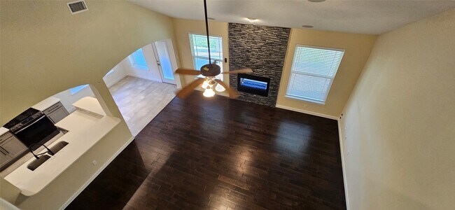 Building Photo - 13035 Bainbridge Trail