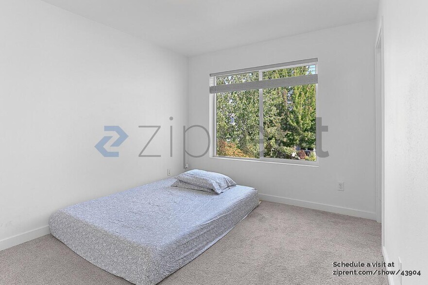 Building Photo - 21611 SE 298th Pl