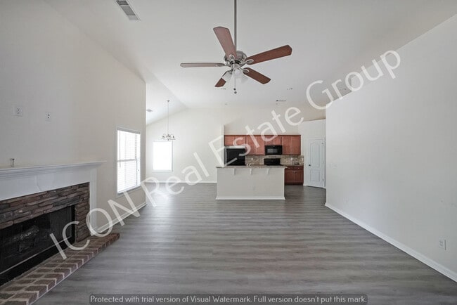 Building Photo - 4/3 Ranch home in Swim Tennis community
