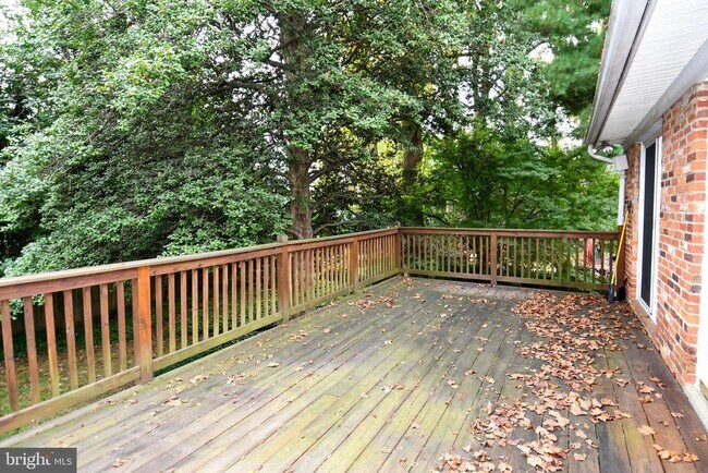 Building Photo - 4100 Dewmar Ct