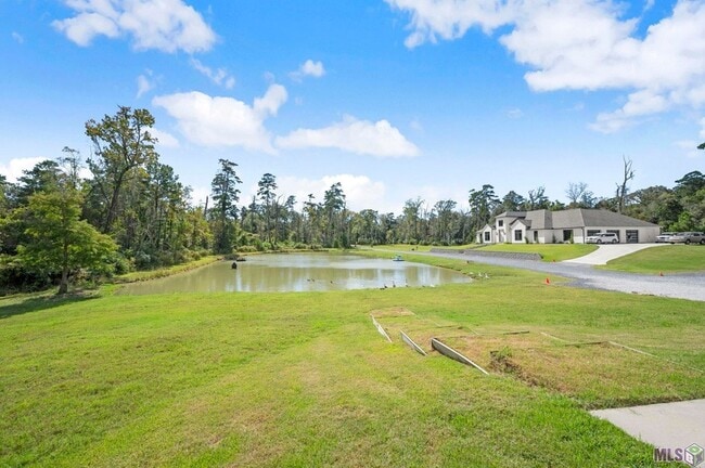 Building Photo - 9825 Fawn Vw Dr