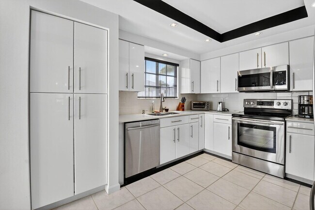 Building Photo - 15718 Loch Maree Ln