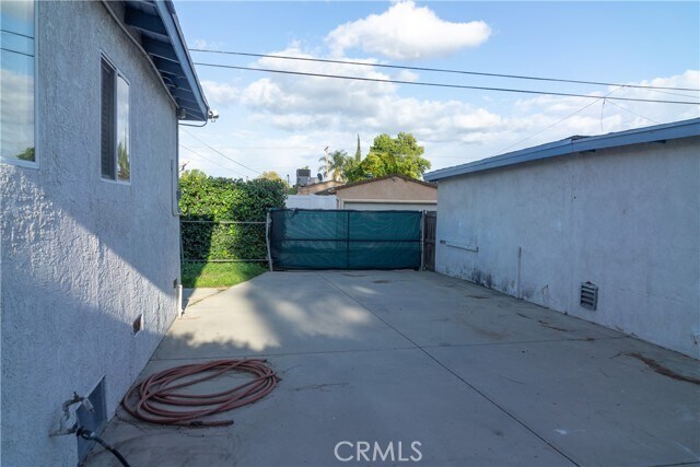 Building Photo - 20121 Comanche Ave