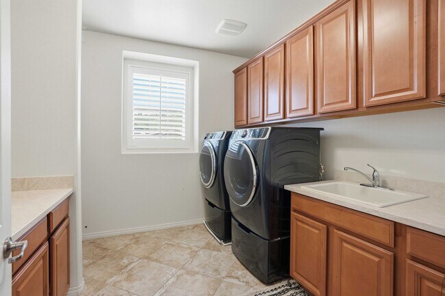 Building Photo - Highly Sought-After Next Gen Home with Private Downstairs Suite in Gated Valencia Community