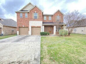 Building Photo - 601 Port Royale Way
