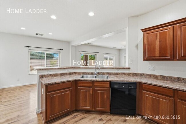 Building Photo - 18428 N Jameson Dr