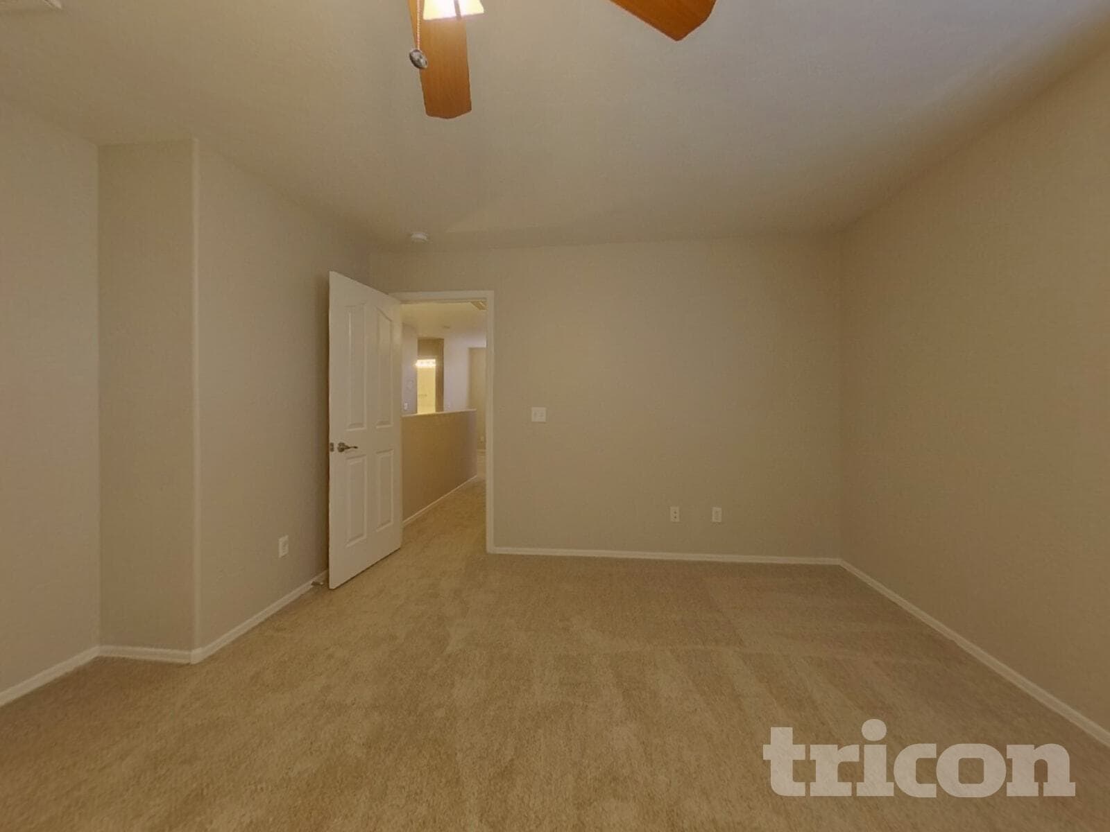 Building Photo - 2098 E Haflinger Way