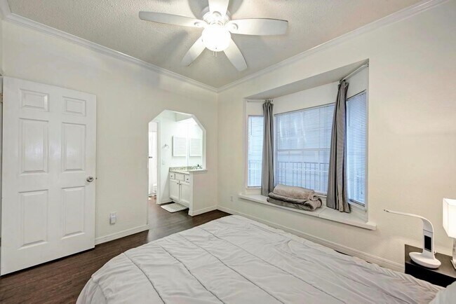 Building Photo - 3111 Tom Green St