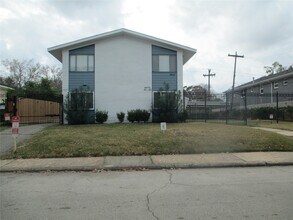Building Photo - 3607 Murworth Dr