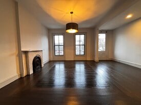 Building Photo - 30 Trumbull St