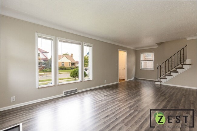 - BEAUTIFUL 3-BEDROOM 1 BATHROOM April 11th 2-2:30 pm! - - BEAUTIFUL 3-BEDROOM 1 BATHROOM  April 11th 2-2:30 pm!