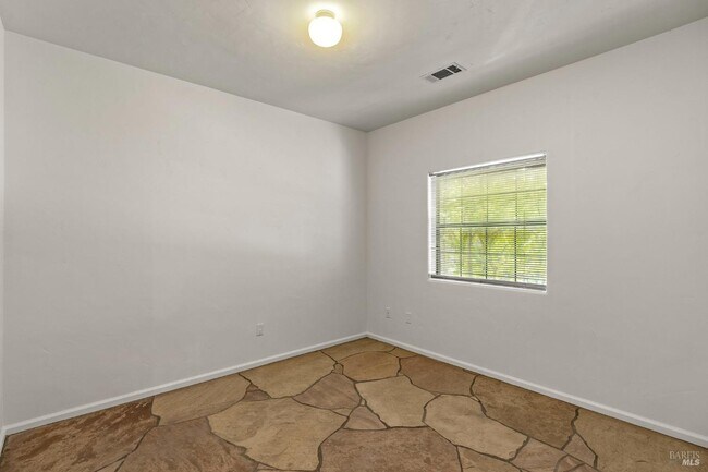 Building Photo - 6578 Oak Leaf Ct