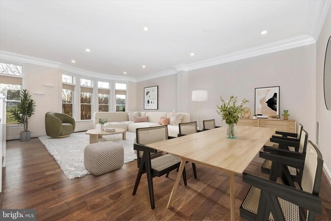 Building Photo - 10777 Symphony Park Dr
