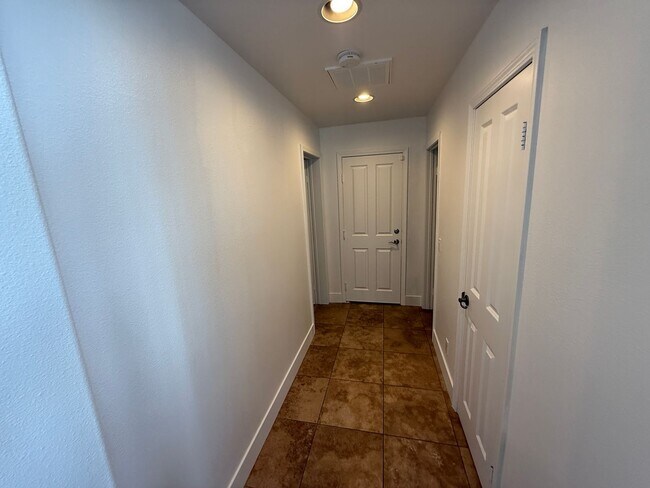 Building Photo - Fair Oaks Ranch 5 Bedroom Home in Canyon C...