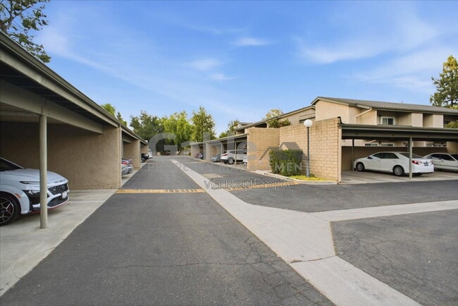 Building Photo - 25825 Tournament Rd