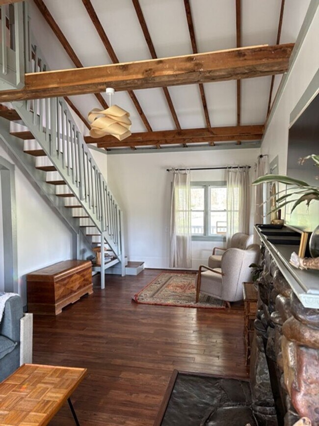 Building Photo - Rare Oasis: 2BR Home with Large Loft Area on 1.5 Acres Bordering National Forest and Fronting Dry...